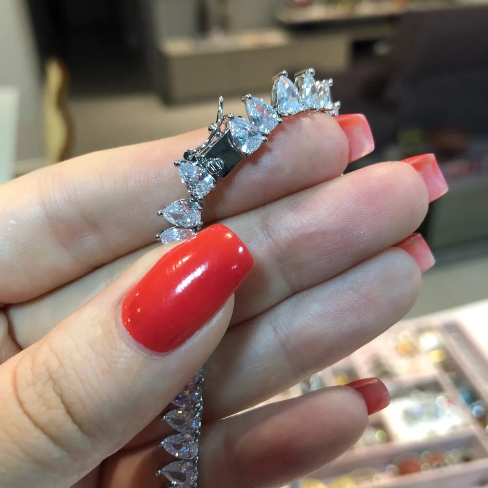 Pear Cut Necklace - Picture 12 of 16